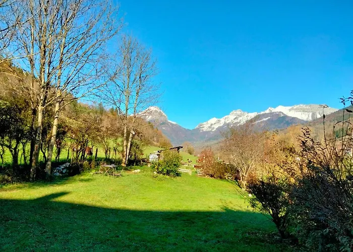 Chaleureux Gite Situe En Plein Coeur Des Bauges